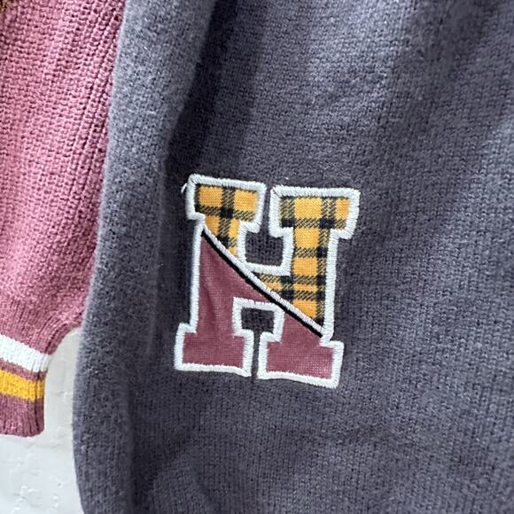 Harry Potter Gryffindor Cardigan Sweater - Picture 5 of 8